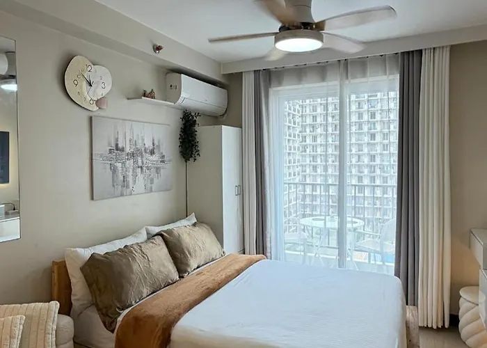 Near Airport With Pool And Balcony * Suba Basbas